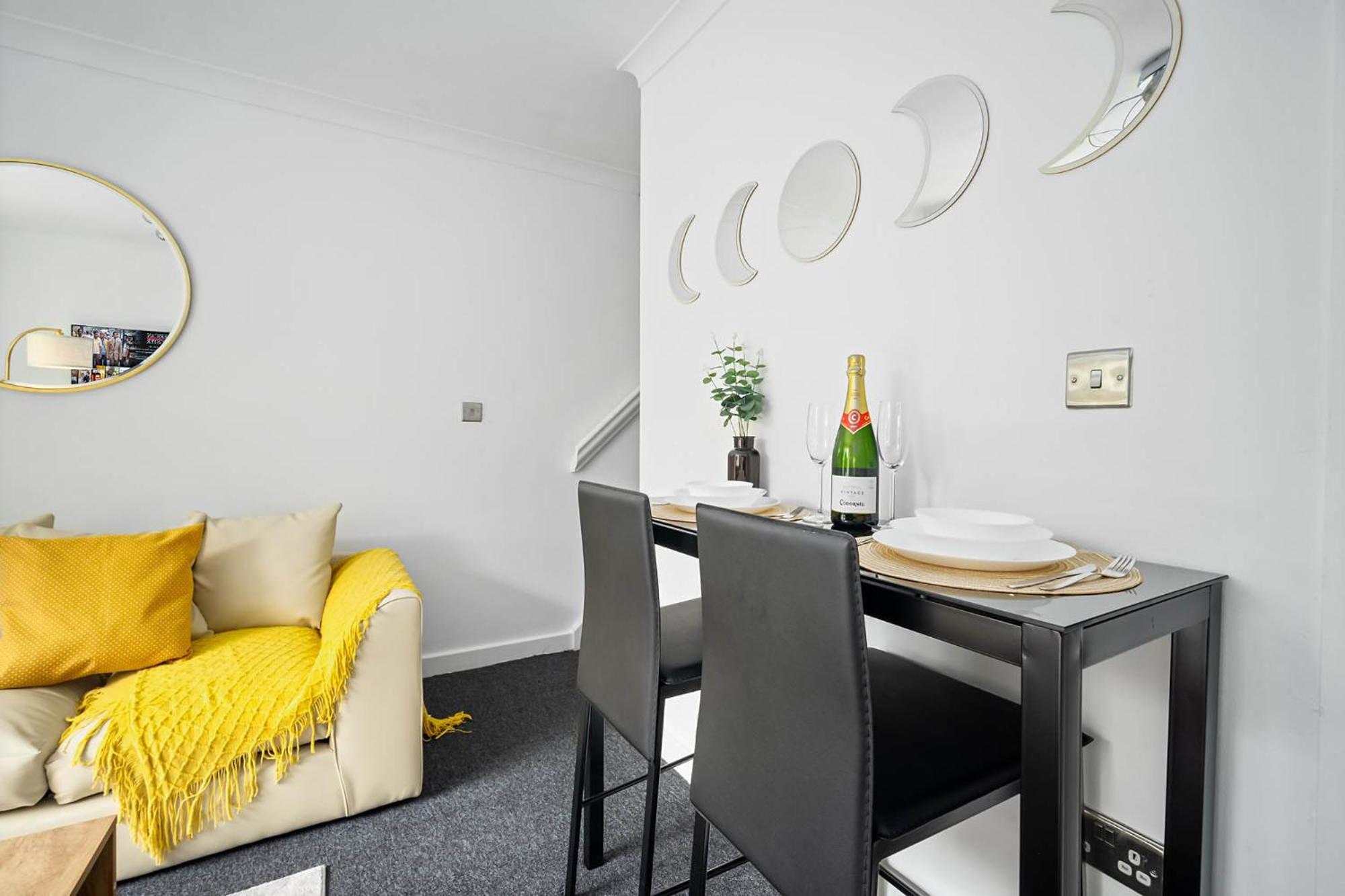 2 Bedroom House - Garden & Parking 2Gm - Wifi Birmingam Exterior foto