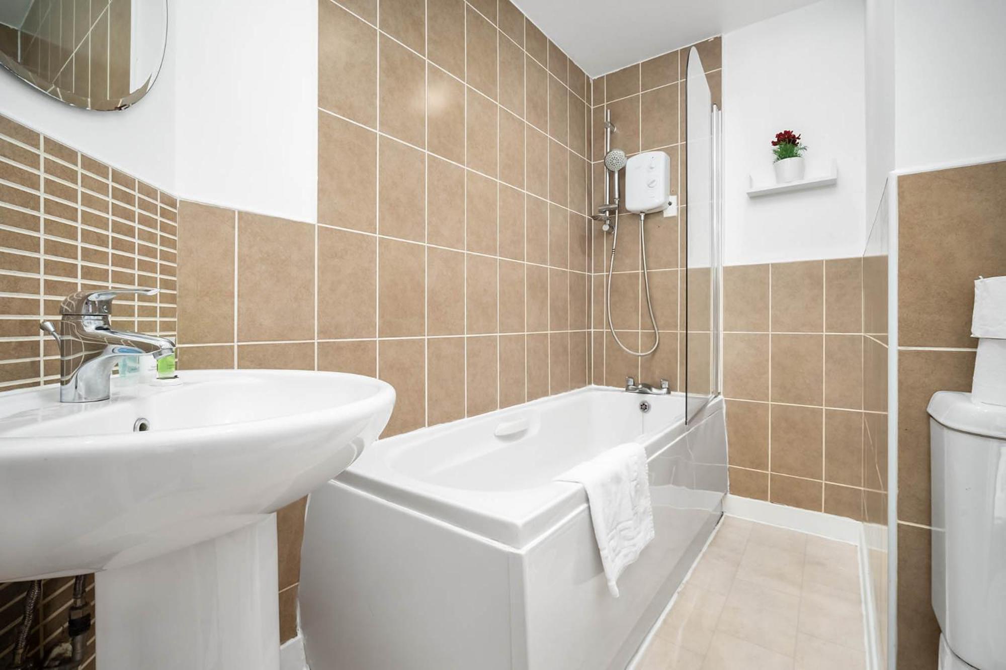 2 Bedroom House - Garden & Parking 2Gm - Wifi Birmingam Exterior foto