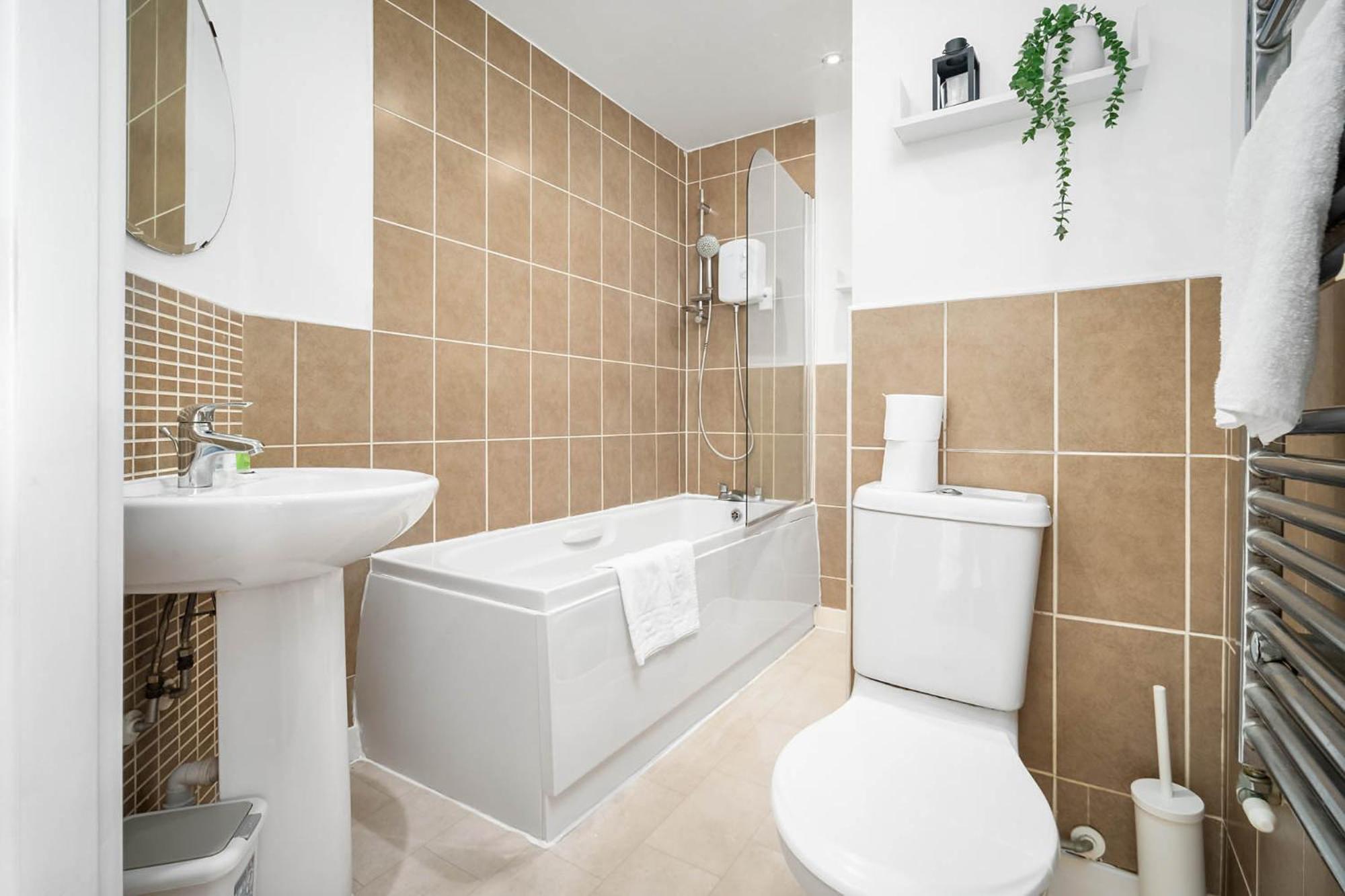 2 Bedroom House - Garden & Parking 2Gm - Wifi Birmingam Exterior foto